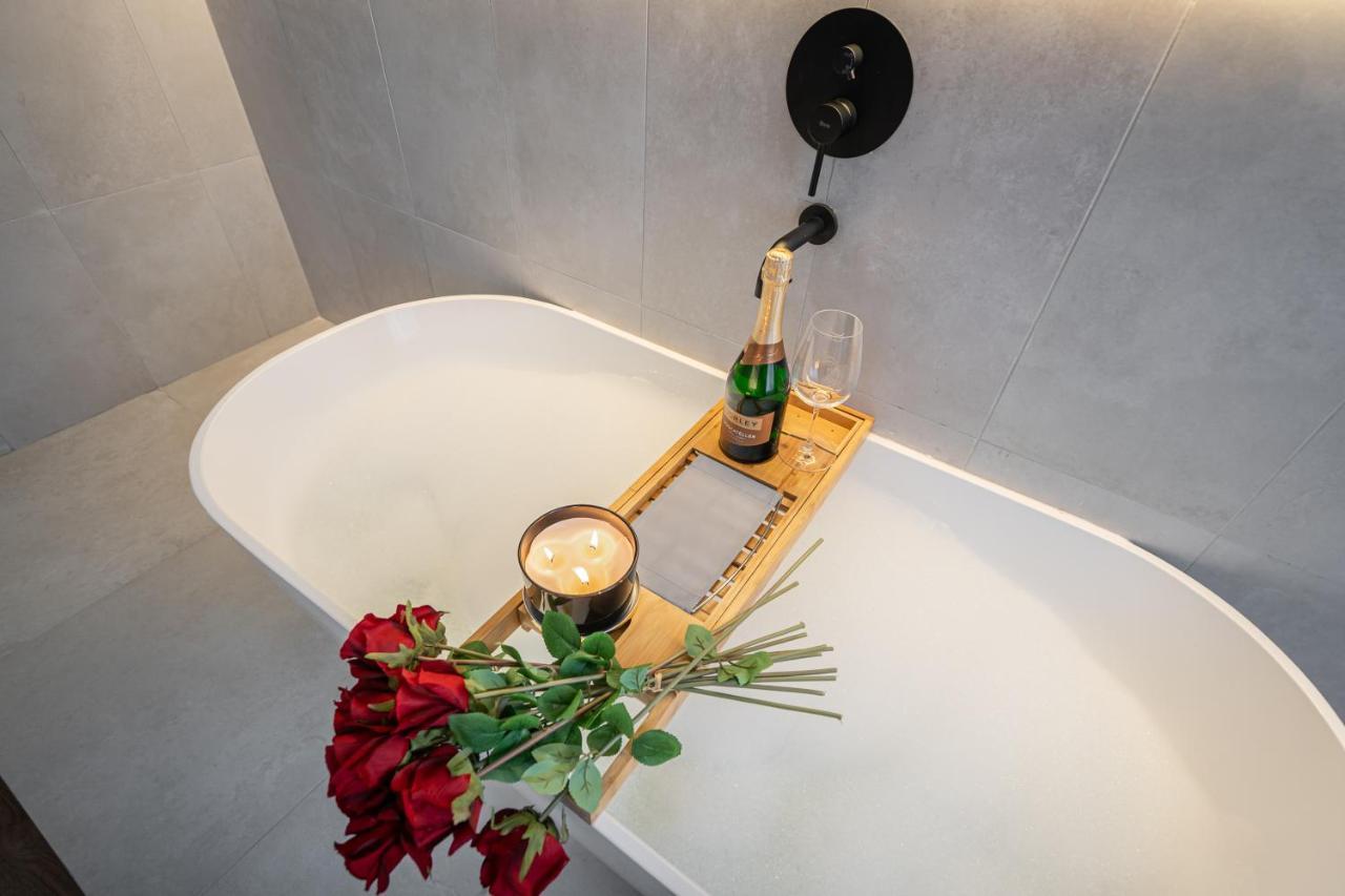 You Boutique Suites, Best Location By Bqa Budapeşte Dış mekan fotoğraf