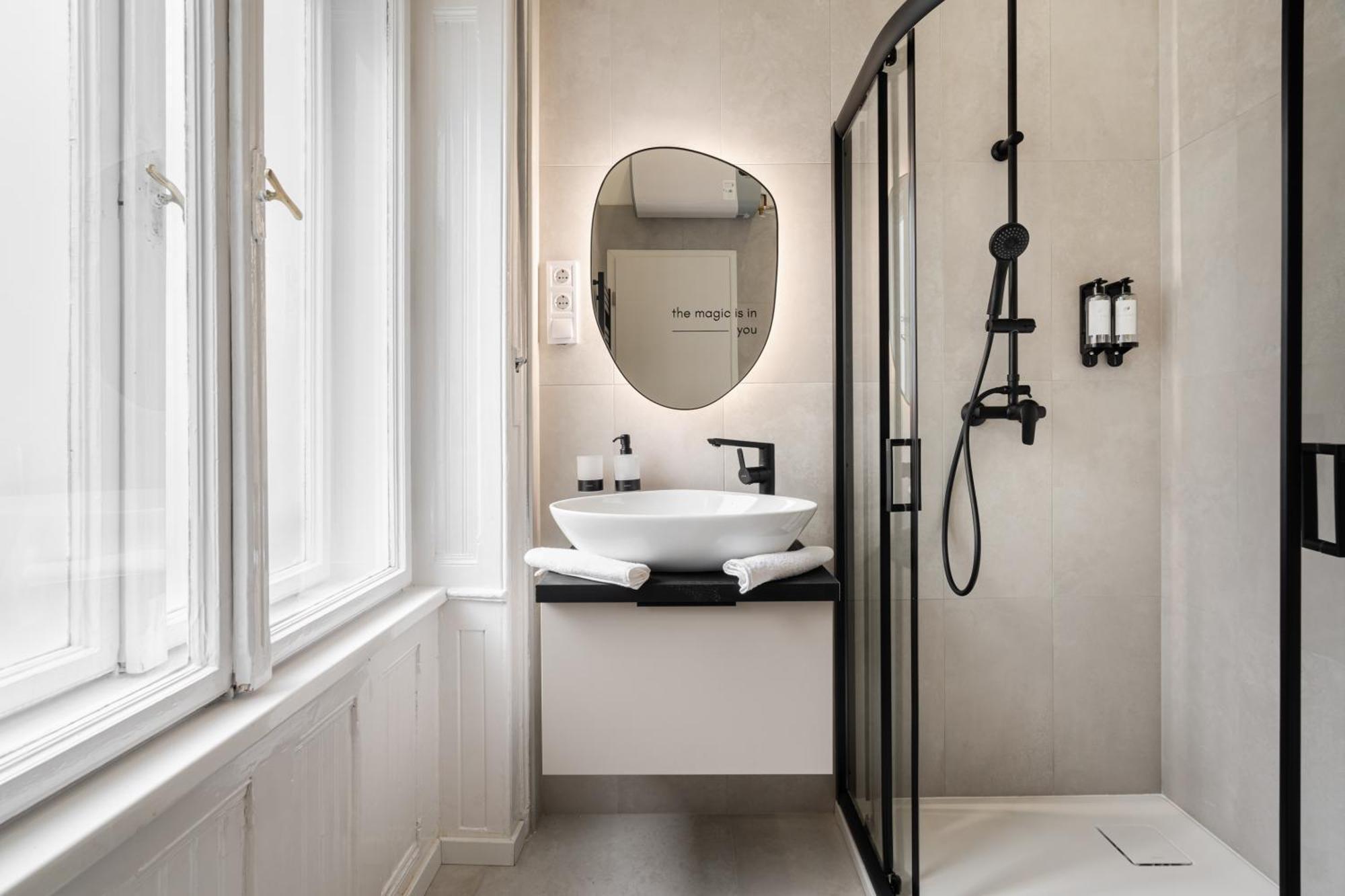 You Boutique Suites, Best Location By Bqa Budapeşte Dış mekan fotoğraf